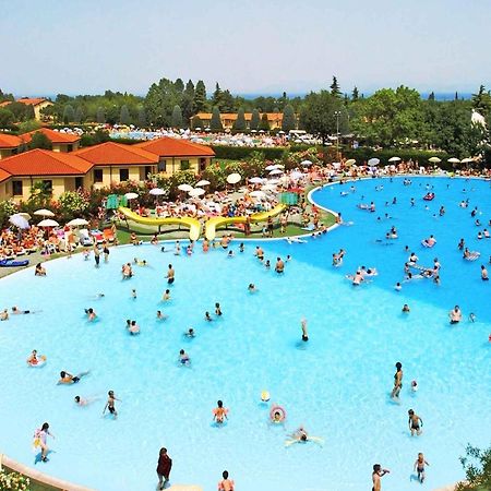 Apartamento Camping Bella Italia In Peschiera Del Garda - Gardasee Exterior foto