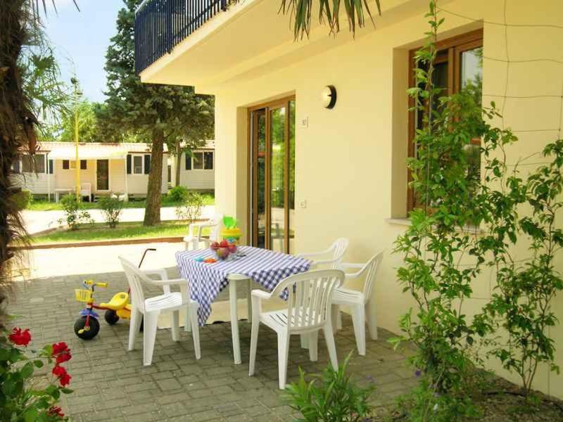 Apartamento Camping Bella Italia In Peschiera Del Garda - Gardasee Exterior foto